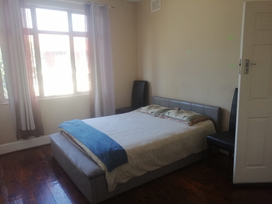 1 Bedroom Property for Sale in Essenwood KwaZulu-Natal