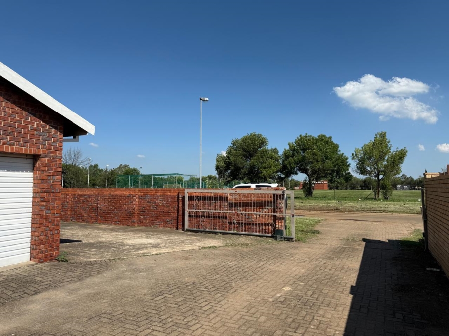 15 Bedroom Property for Sale in Paradise KwaZulu-Natal