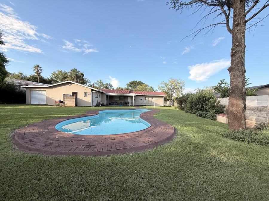 4 Bedroom Property for Sale in Huttenheights KwaZulu-Natal