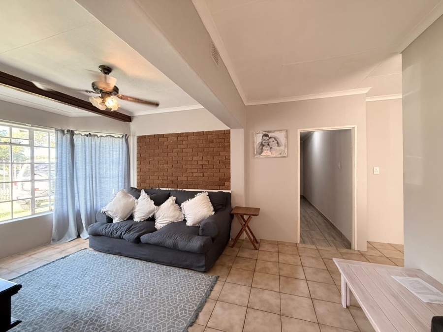 4 Bedroom Property for Sale in Huttenheights KwaZulu-Natal