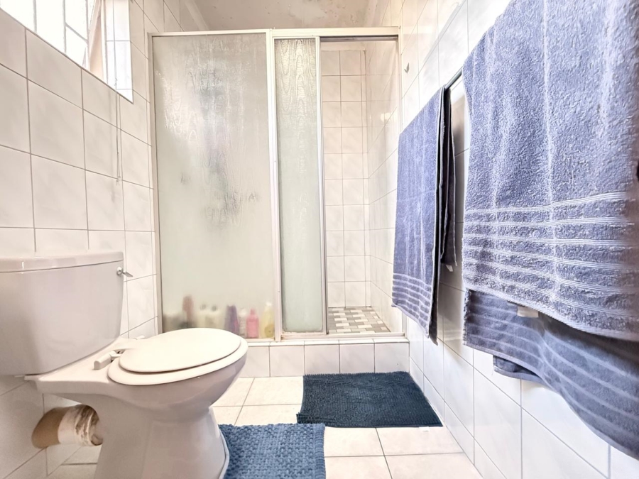 4 Bedroom Property for Sale in Huttenheights KwaZulu-Natal