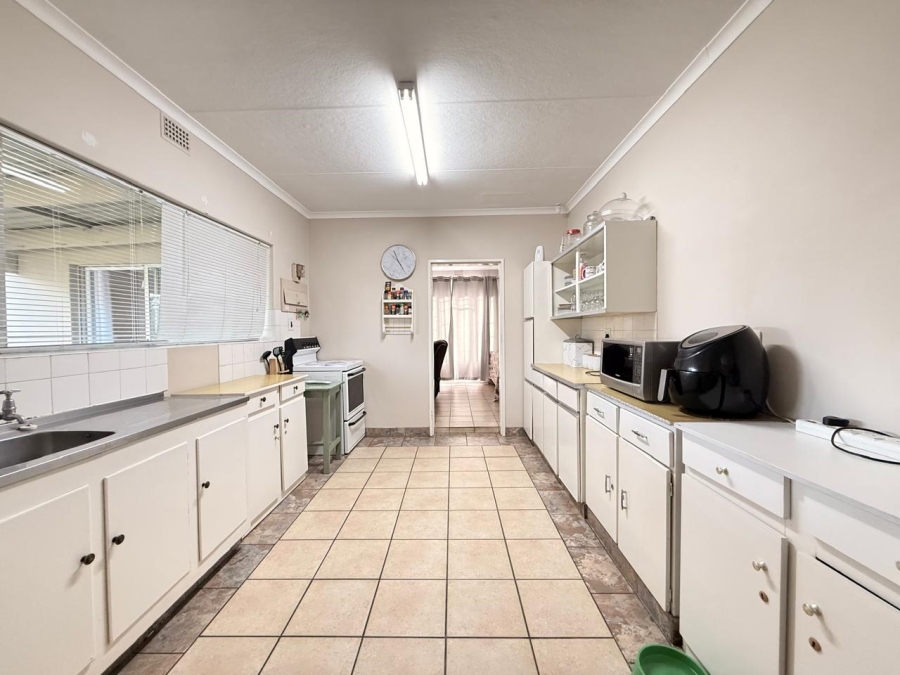 4 Bedroom Property for Sale in Huttenheights KwaZulu-Natal
