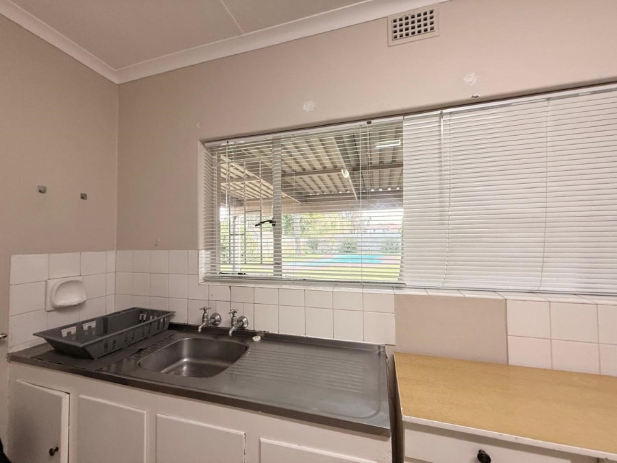 4 Bedroom Property for Sale in Huttenheights KwaZulu-Natal
