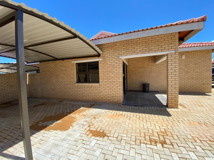 To Let 3 Bedroom Property for Rent in Aviary Hill KwaZulu-Natal