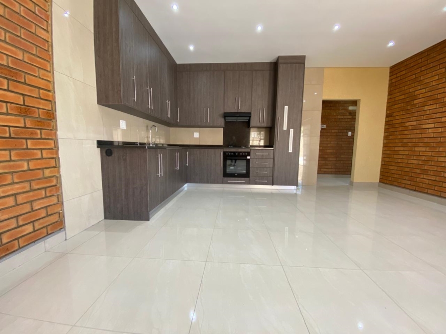 To Let 3 Bedroom Property for Rent in Aviary Hill KwaZulu-Natal
