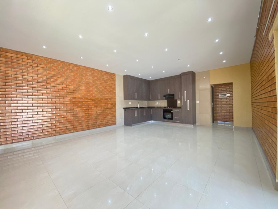 To Let 3 Bedroom Property for Rent in Aviary Hill KwaZulu-Natal