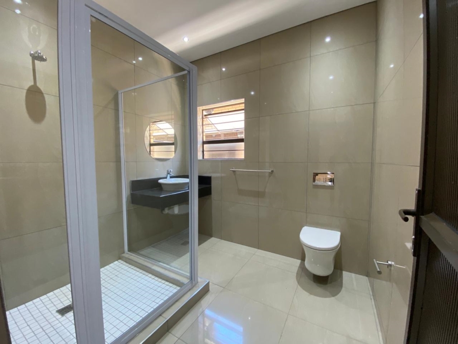 To Let 3 Bedroom Property for Rent in Aviary Hill KwaZulu-Natal