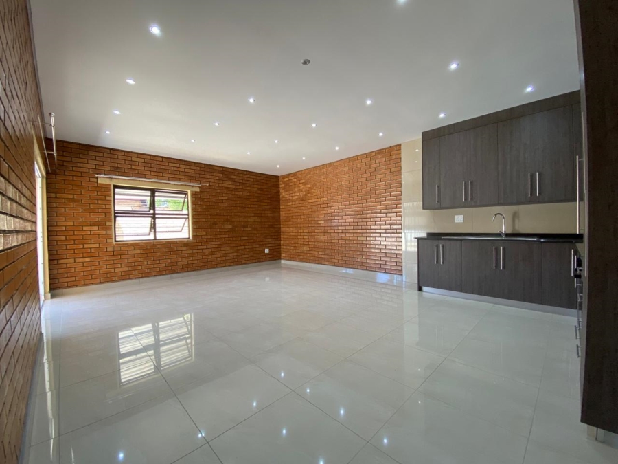 To Let 3 Bedroom Property for Rent in Aviary Hill KwaZulu-Natal
