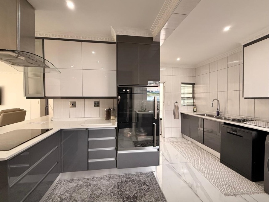 3 Bedroom Property for Sale in Aviary Hill KwaZulu-Natal
