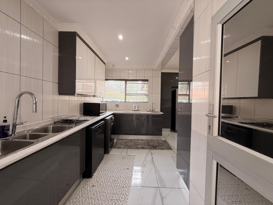 3 Bedroom Property for Sale in Aviary Hill KwaZulu-Natal