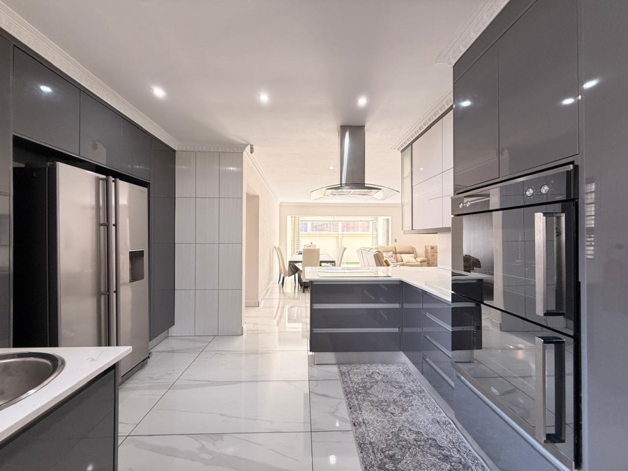 3 Bedroom Property for Sale in Aviary Hill KwaZulu-Natal