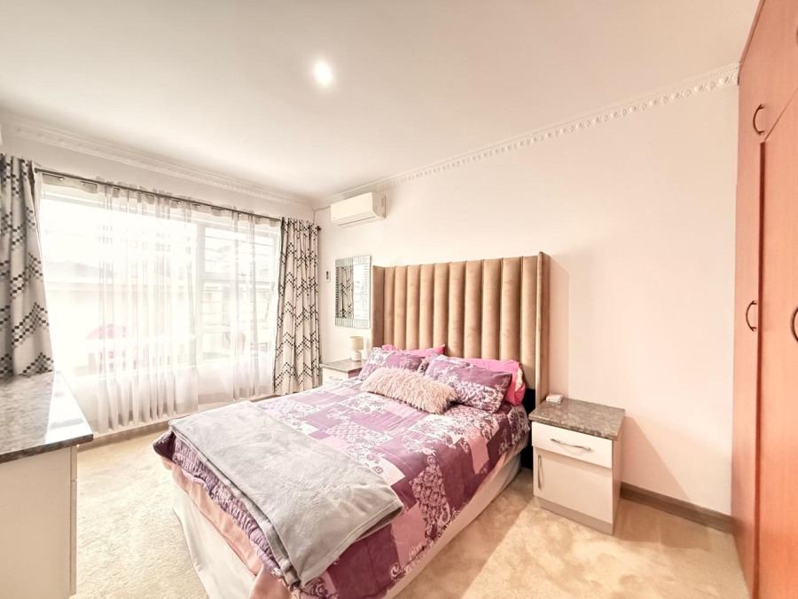 3 Bedroom Property for Sale in Aviary Hill KwaZulu-Natal
