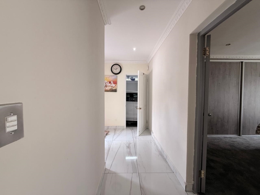 3 Bedroom Property for Sale in Aviary Hill KwaZulu-Natal