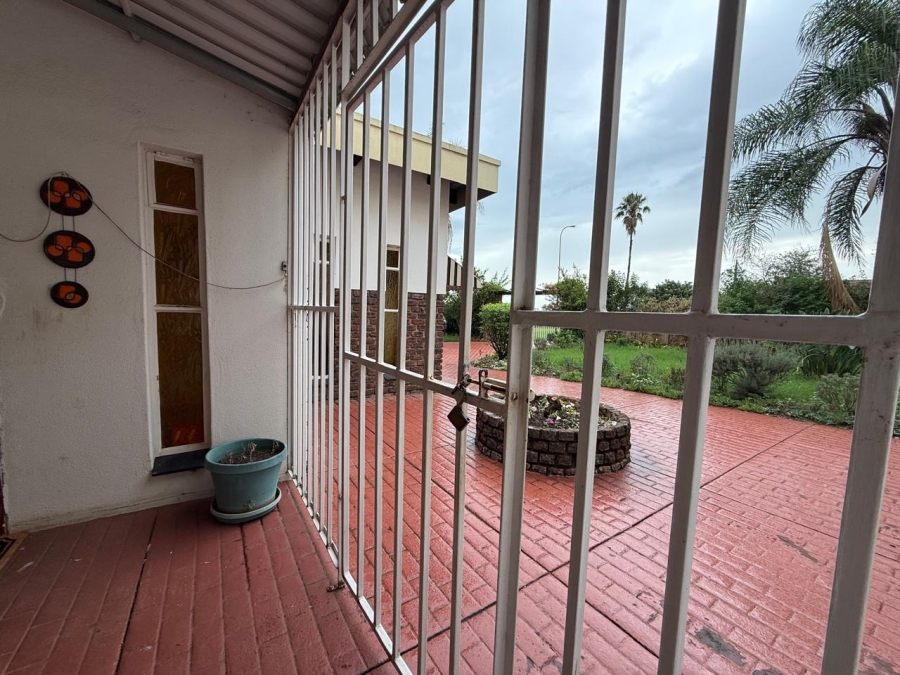 4 Bedroom Property for Sale in Huttenheights KwaZulu-Natal