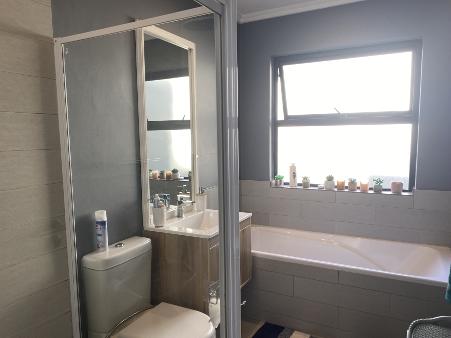 4 Bedroom Property for Sale in Palm Lakes Estate KwaZulu-Natal