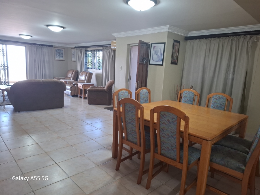 4 Bedroom Property for Sale in Lawrence Rocks KwaZulu-Natal