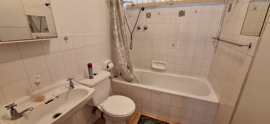 To Let 1 Bedroom Property for Rent in Amanzimtoti KwaZulu-Natal