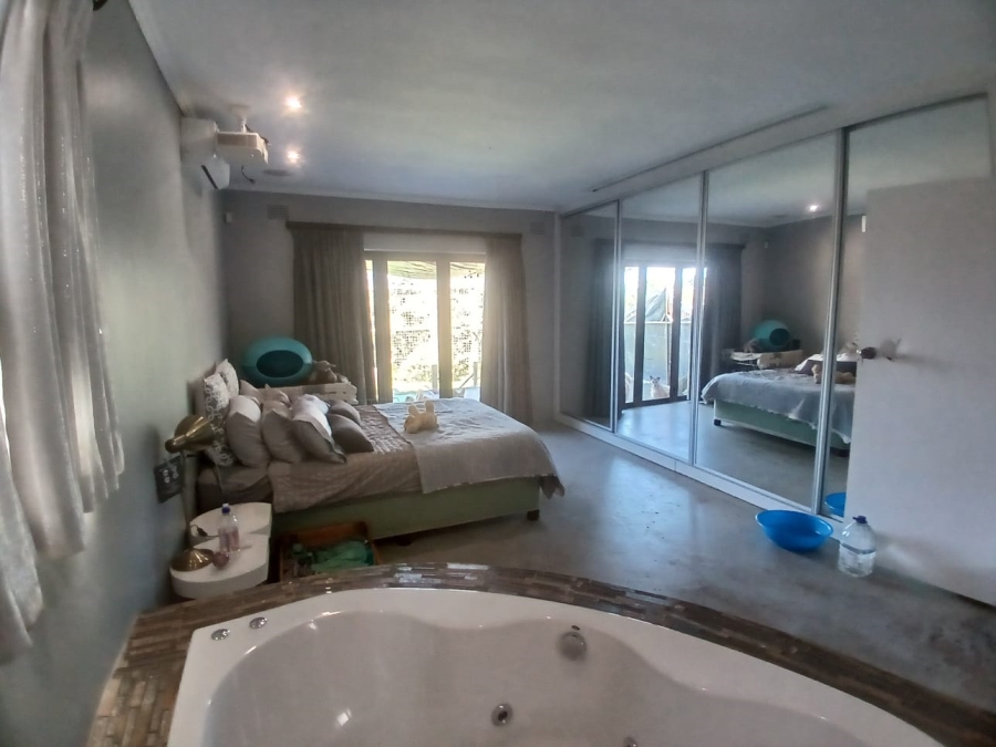 To Let 2 Bedroom Property for Rent in Waterfall KwaZulu-Natal