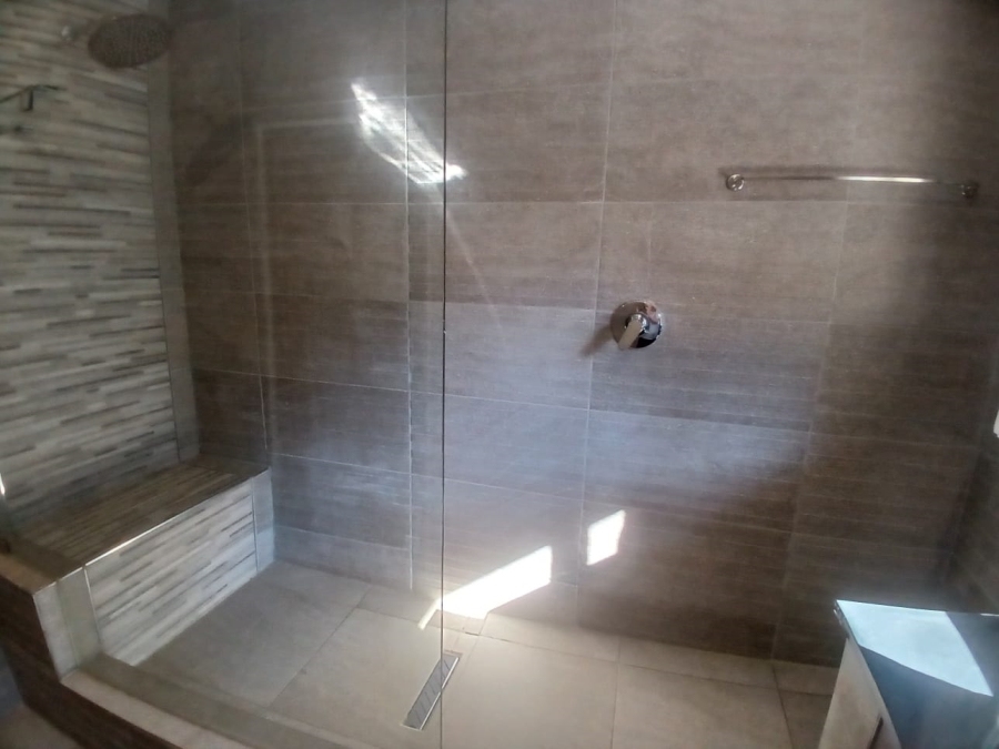 To Let 2 Bedroom Property for Rent in Waterfall KwaZulu-Natal