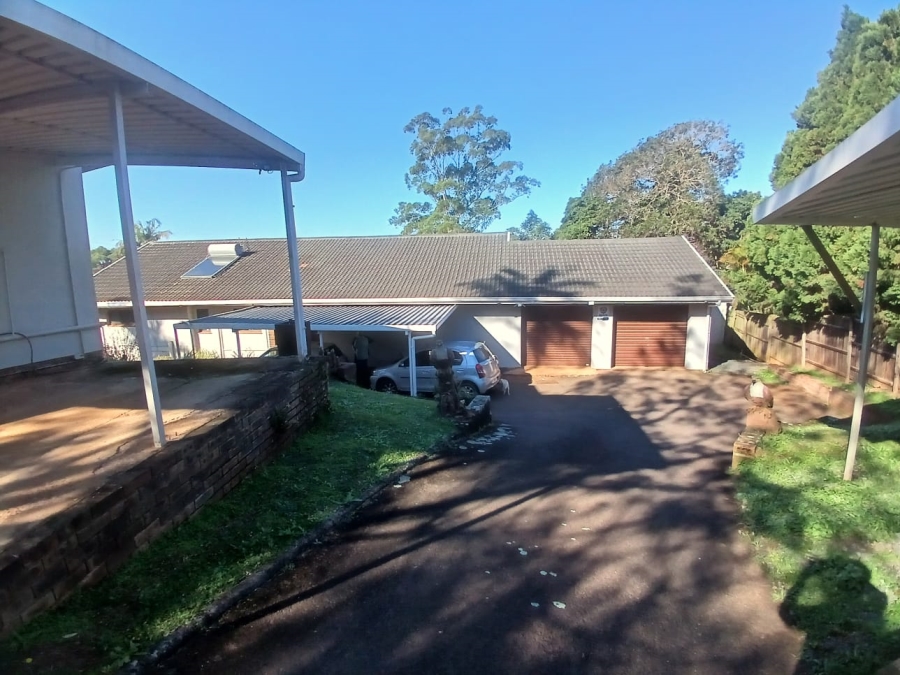 To Let 2 Bedroom Property for Rent in Waterfall KwaZulu-Natal