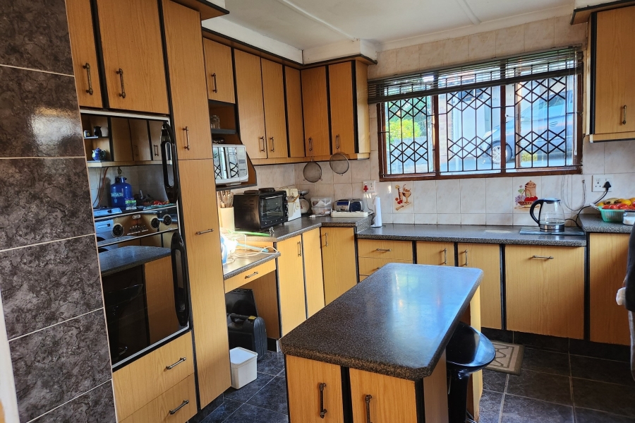3 Bedroom Property for Sale in Montclair KwaZulu-Natal