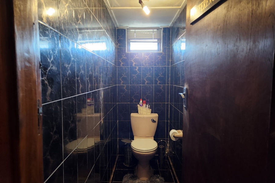 3 Bedroom Property for Sale in Montclair KwaZulu-Natal