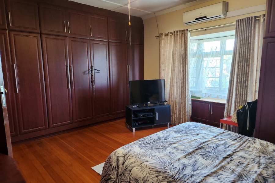 3 Bedroom Property for Sale in Montclair KwaZulu-Natal