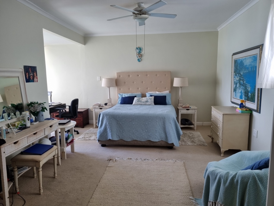 To Let 3 Bedroom Property for Rent in Umhlanga KwaZulu-Natal