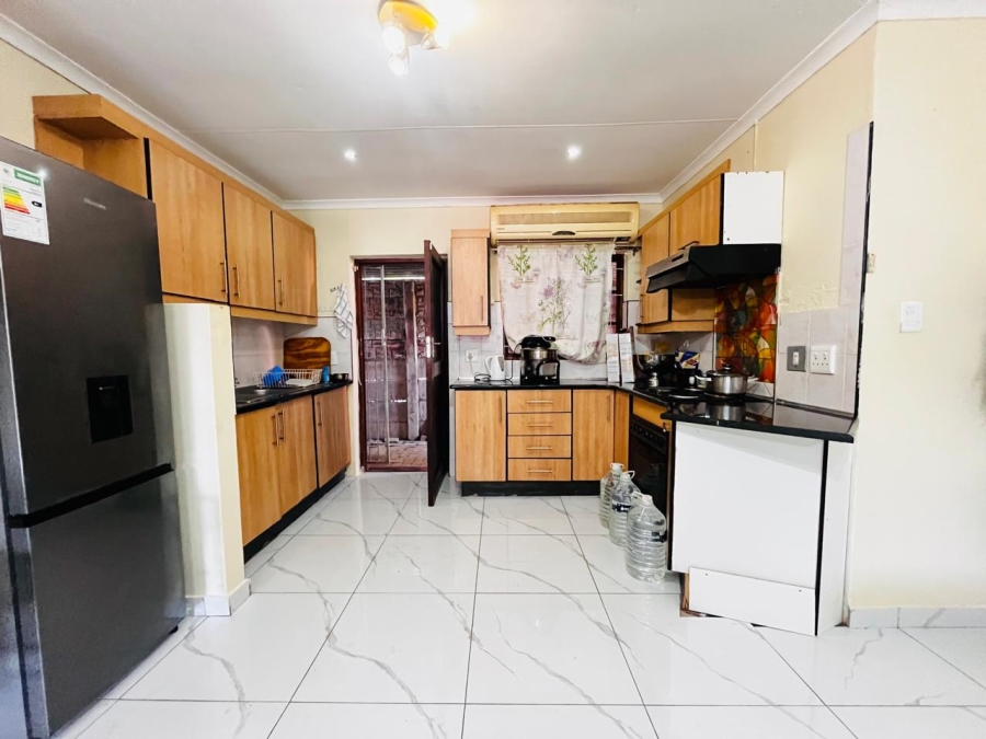 To Let 3 Bedroom Property for Rent in Birdswood KwaZulu-Natal
