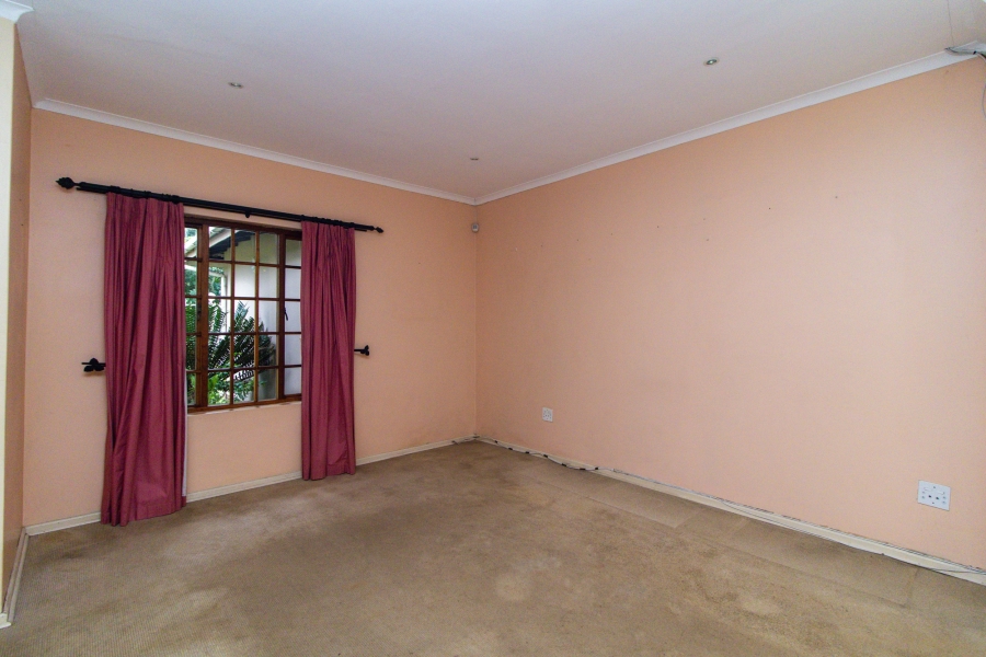4 Bedroom Property for Sale in Meer En See KwaZulu-Natal