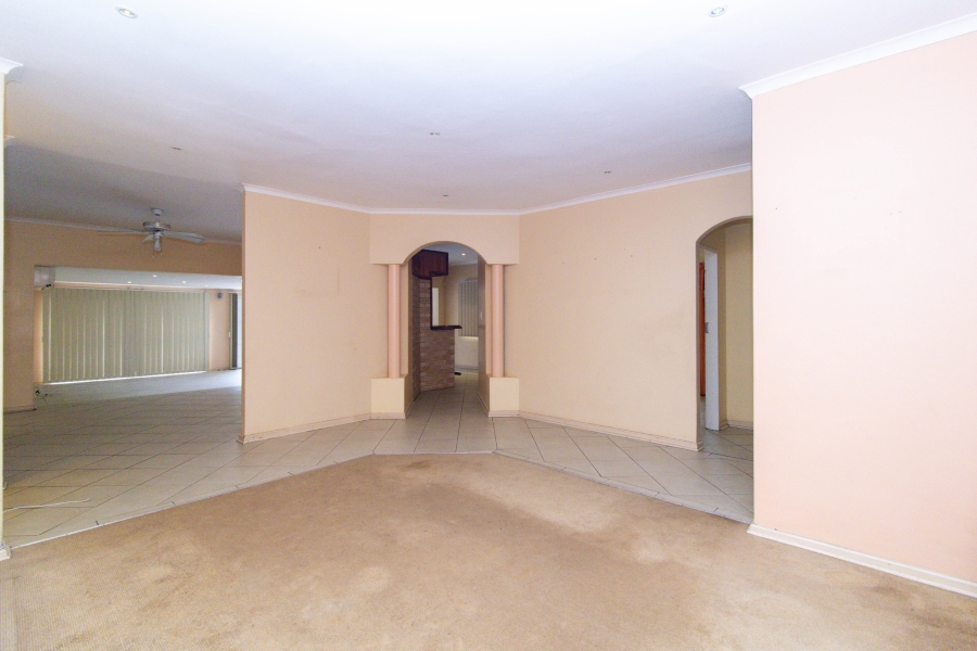 4 Bedroom Property for Sale in Meer En See KwaZulu-Natal