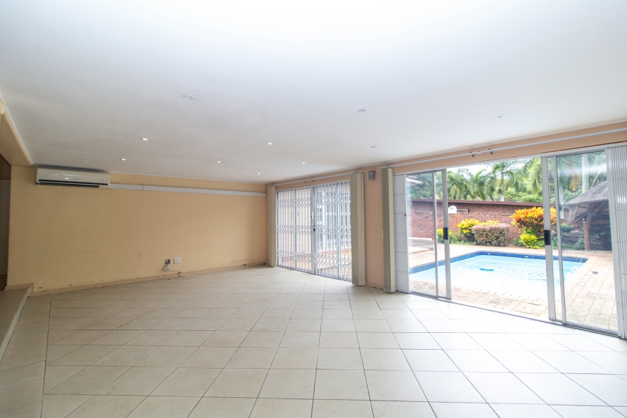 4 Bedroom Property for Sale in Meer En See KwaZulu-Natal