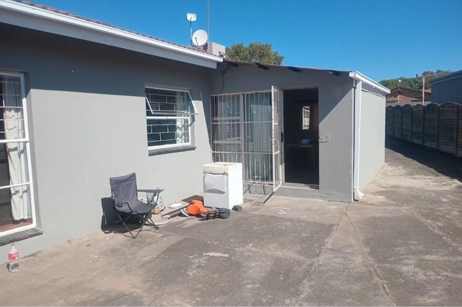 4 Bedroom Property for Sale in Pioneer Park KwaZulu-Natal