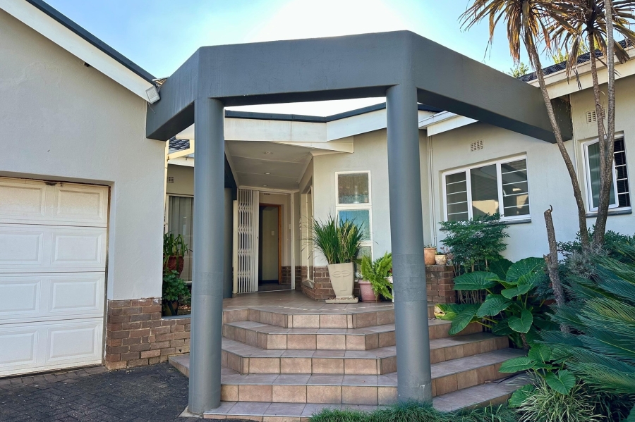 4 Bedroom Property for Sale in Huttenheights KwaZulu-Natal