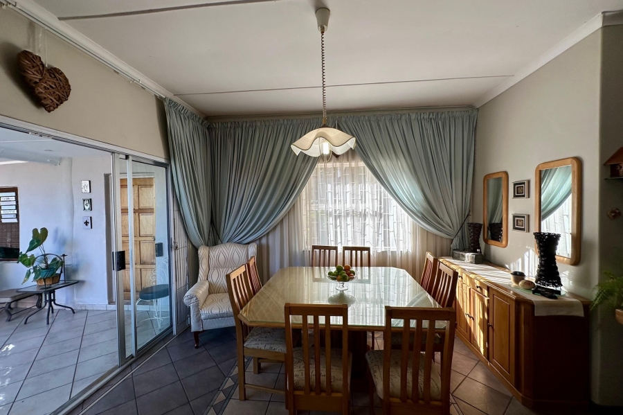 4 Bedroom Property for Sale in Huttenheights KwaZulu-Natal
