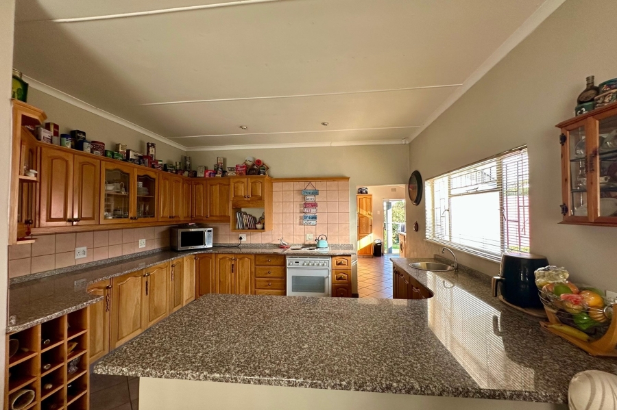 4 Bedroom Property for Sale in Huttenheights KwaZulu-Natal
