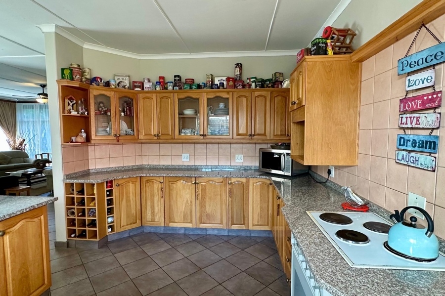 4 Bedroom Property for Sale in Huttenheights KwaZulu-Natal