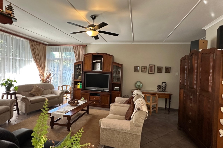 4 Bedroom Property for Sale in Huttenheights KwaZulu-Natal