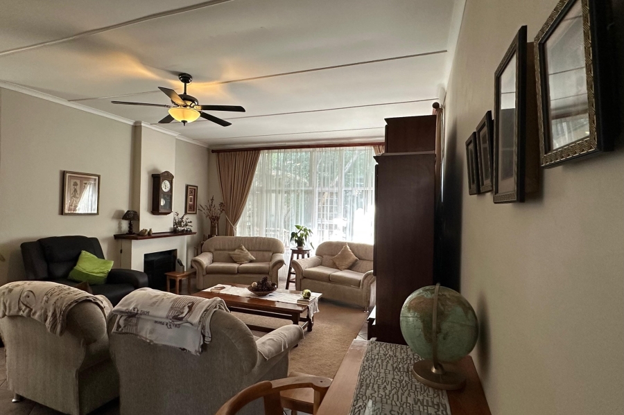 4 Bedroom Property for Sale in Huttenheights KwaZulu-Natal