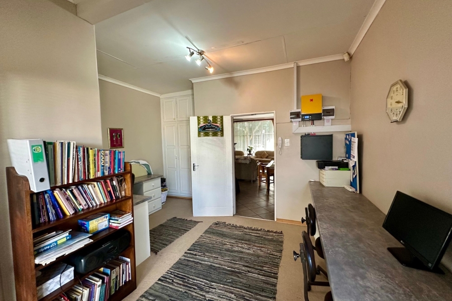 4 Bedroom Property for Sale in Huttenheights KwaZulu-Natal