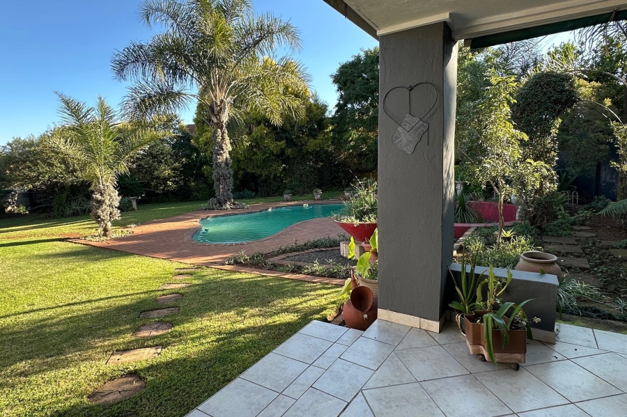 4 Bedroom Property for Sale in Huttenheights KwaZulu-Natal