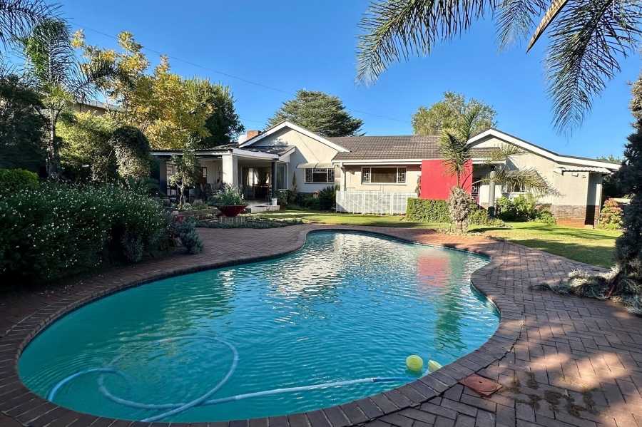 4 Bedroom Property for Sale in Huttenheights KwaZulu-Natal