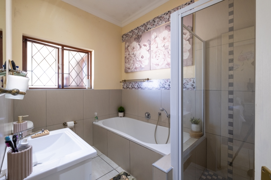 2 Bedroom Property for Sale in Howick KwaZulu-Natal
