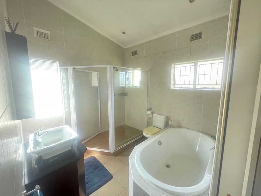 1 Bedroom Property for Sale in Morningside KwaZulu-Natal