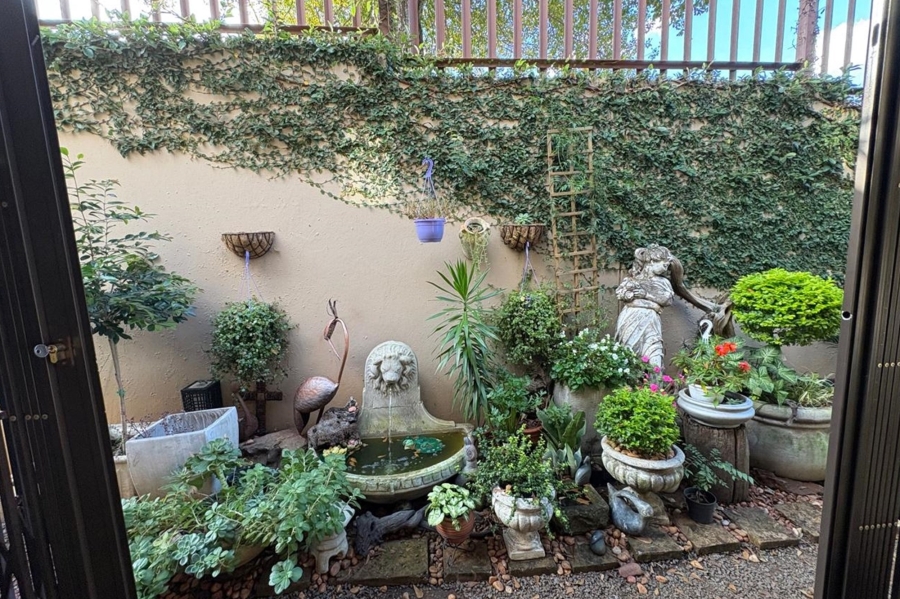 1 Bedroom Property for Sale in Sunnyridge KwaZulu-Natal