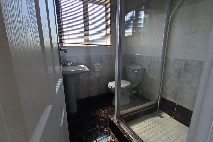 To Let 2 Bedroom Property for Rent in Morningside KwaZulu-Natal