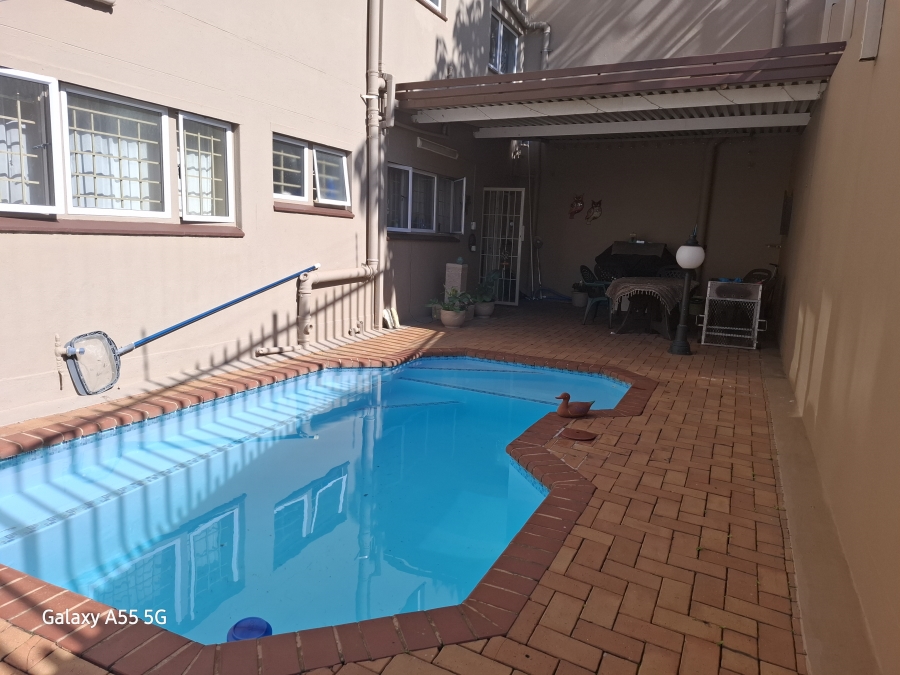 4 Bedroom Property for Sale in Lawrence Rocks KwaZulu-Natal