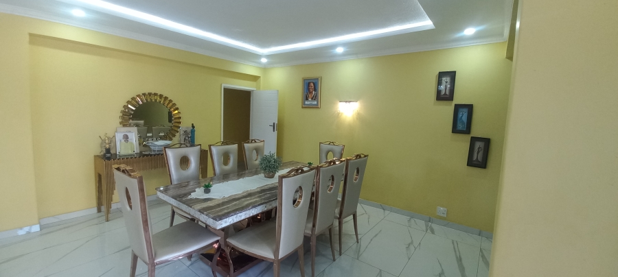 5 Bedroom Property for Sale in Margate KwaZulu-Natal