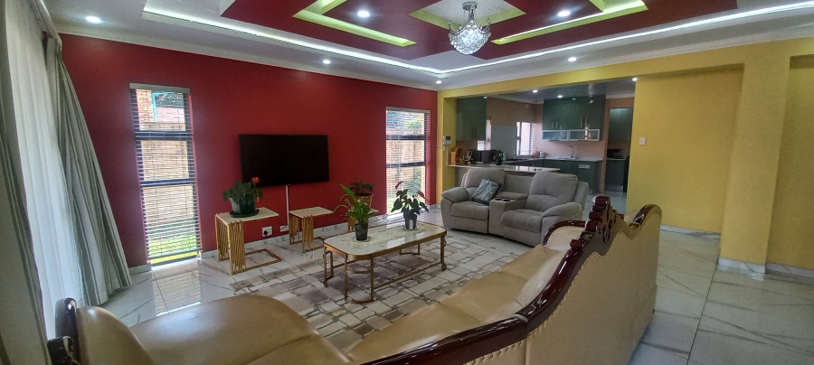 5 Bedroom Property for Sale in Margate KwaZulu-Natal