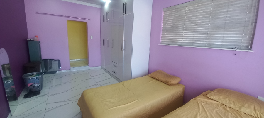 5 Bedroom Property for Sale in Margate KwaZulu-Natal